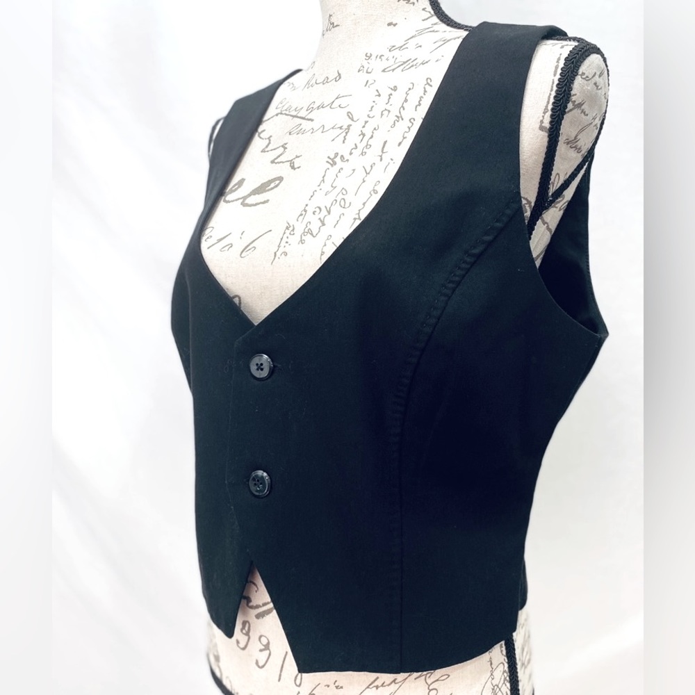 ELLE Tuxedo Black pleats, ruffle, bow, detail back 2 button front Vest Large